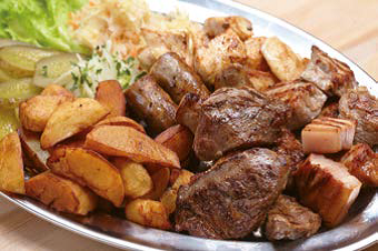 Emincé de boeuf normand, camembert aux pommes